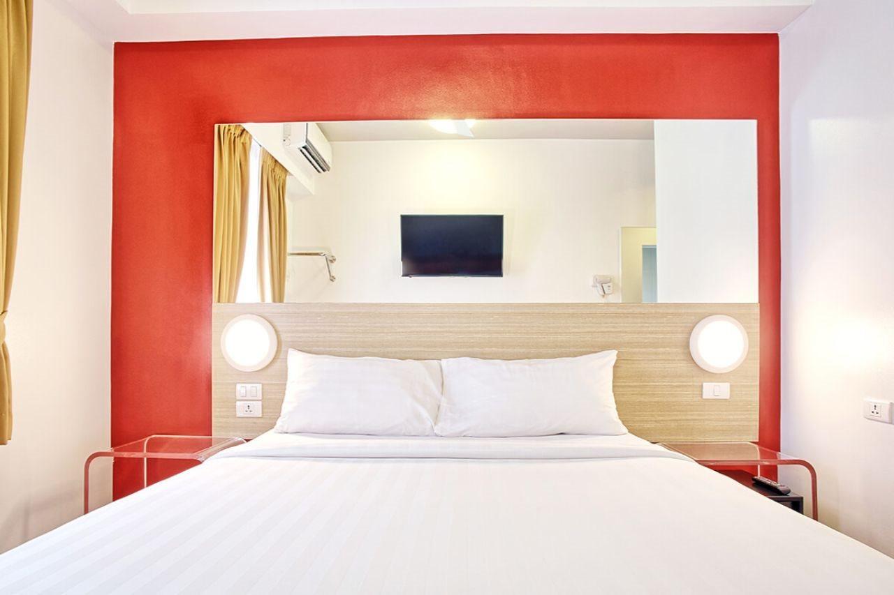 Red Planet Ortigas Hotel Mandaluyong Exterior photo