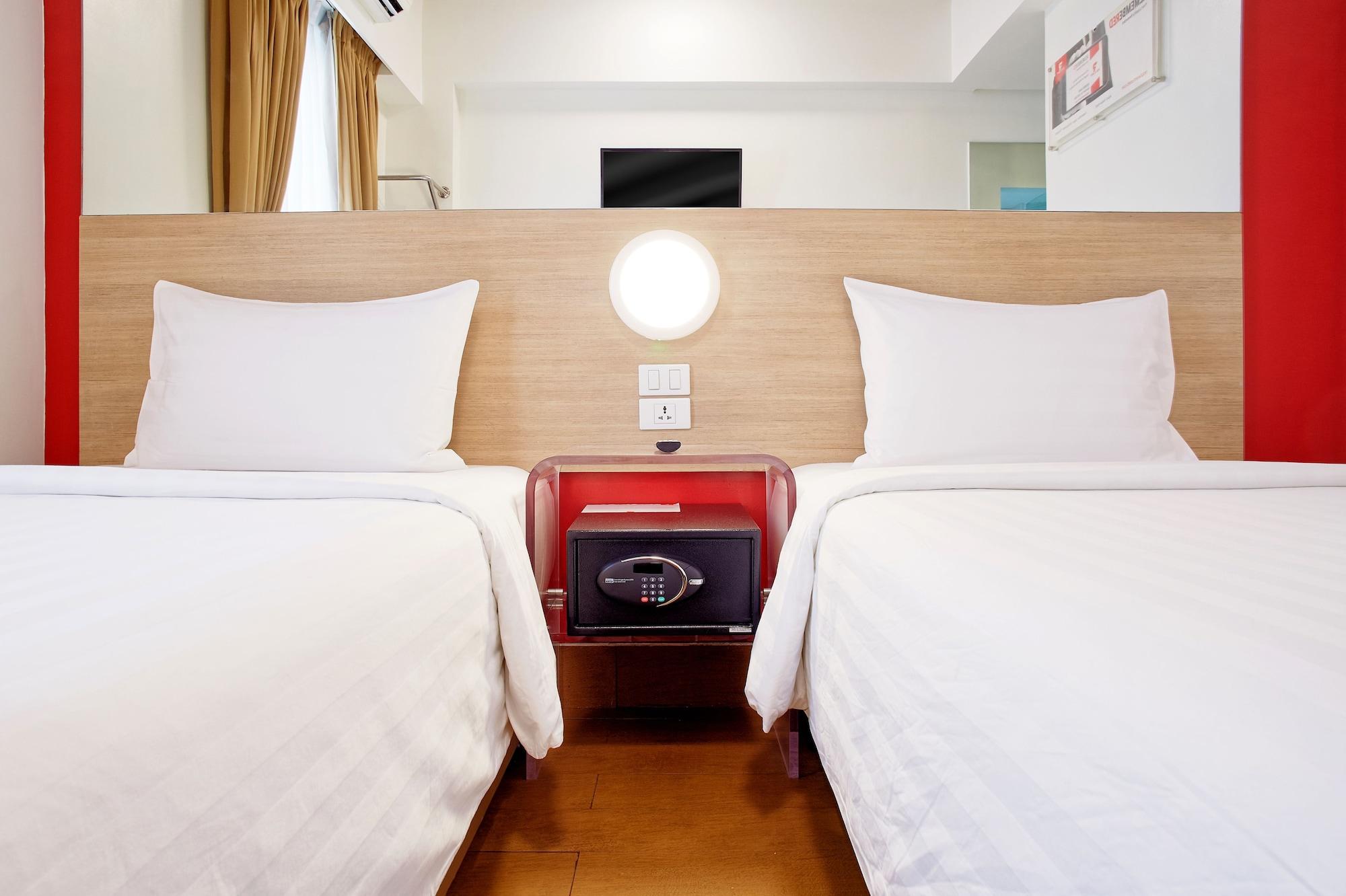 Red Planet Ortigas Hotel Mandaluyong Exterior photo