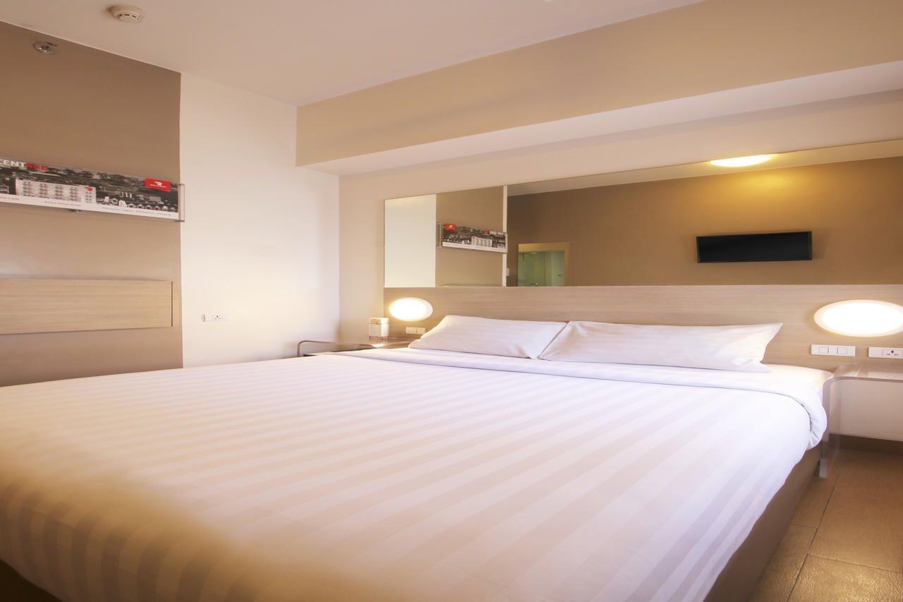 Red Planet Ortigas Hotel Mandaluyong Exterior photo