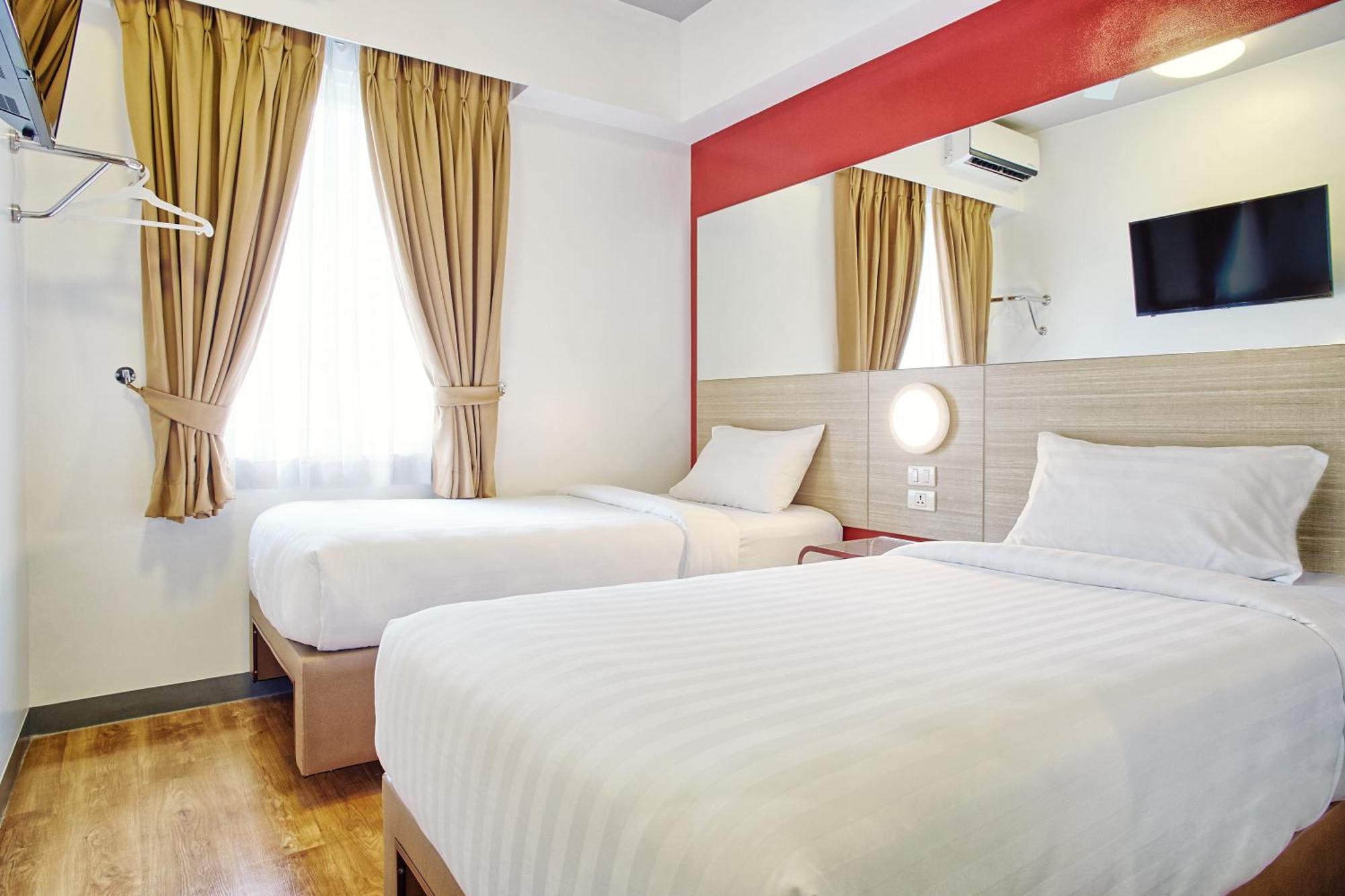 Red Planet Ortigas Hotel Mandaluyong Exterior photo